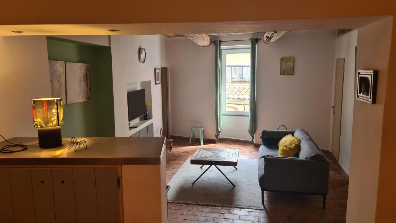Appartement Cocon du Papillon à Lourmarin Extérieur photo