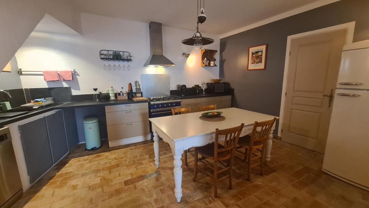 Appartement Cocon du Papillon à Lourmarin Extérieur photo